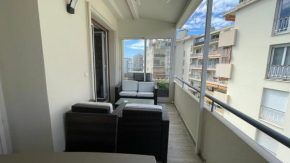 Modern two bedroom right next to the beach